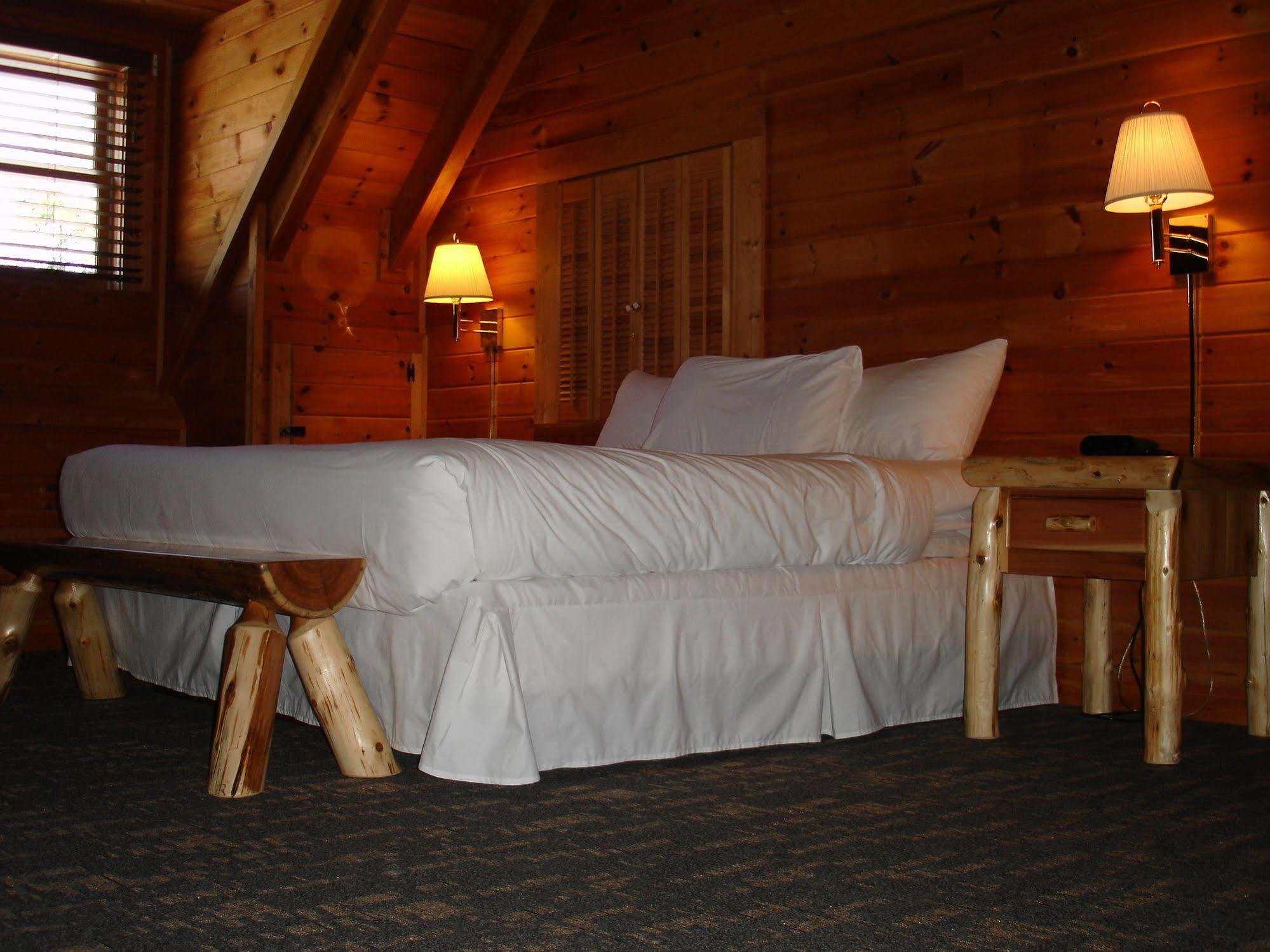 Mountain Top Inn And Resort Warm Springs Extérieur photo